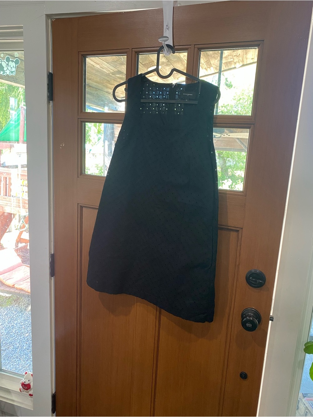 Banana Republic Black Sleeveless Shift Dress